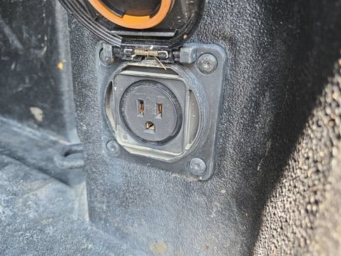 Used 2022 Chevrolet Silverado 2500 LTZ AWD/4WD image 10