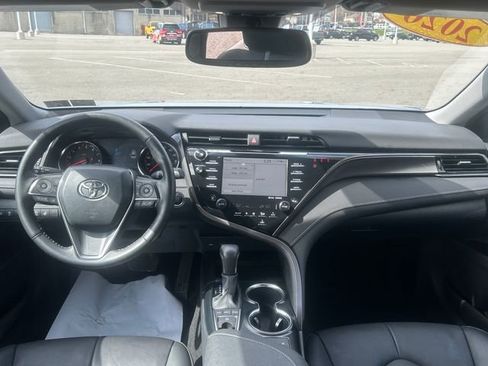 Used 2020 Toyota Camry XSE image 13