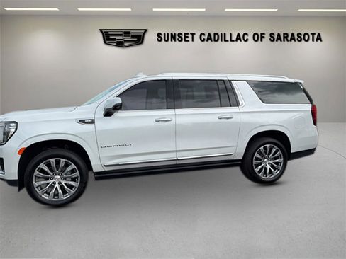 Used 2021 GMC Yukon XL Denali w/ Denali Ultimate Package image 7