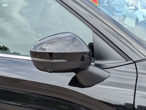 New 2026 Mitsubishi Outlander SE image 12