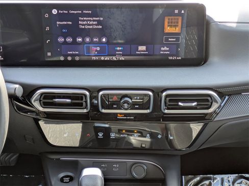 New 2026 Nissan Sentra SV w/ SV Convenience Package image 18