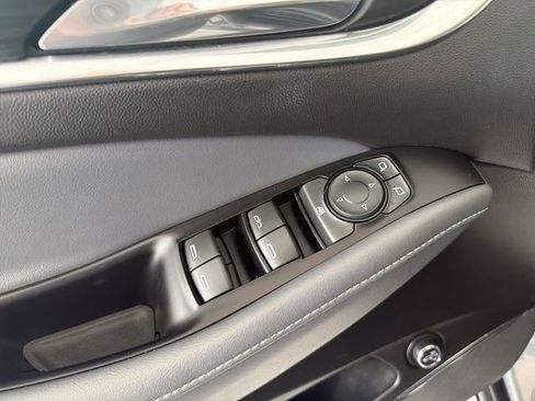 Used 2019 Buick Enclave Essence image 26