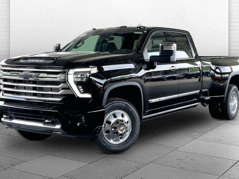 New 2026 Chevrolet Silverado 3500 High Country w/ High Country Premium Package AWD/4WD image 2