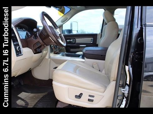 Used 2017 RAM 2500 Laramie w/ Convenience Group AWD/4WD image 13