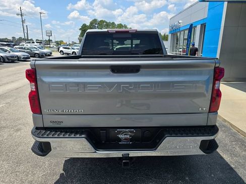 Used 2023 Chevrolet Silverado 1500 LT w/ Safety Package AWD/4WD image 4
