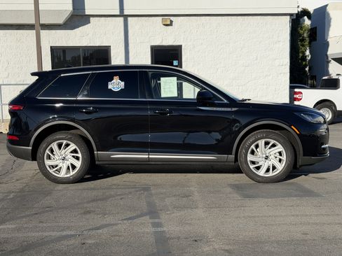 Certified 2023 Lincoln Corsair FWD image 9