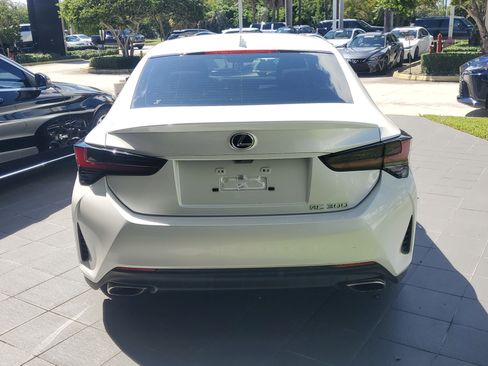 Used 2022 Lexus RC 300 image 6