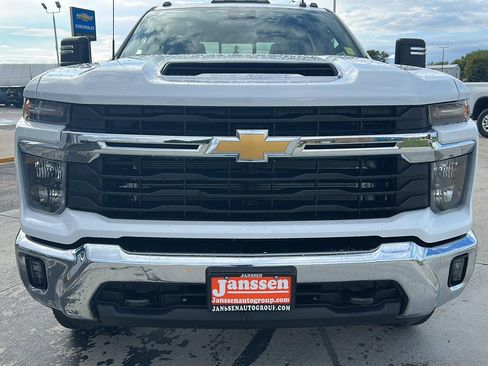 New 2026 Chevrolet Silverado 3500 LT w/ Convenience Package image 3