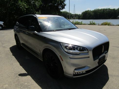 Used 2022 Lincoln Aviator Reserve w/ Equipment Group 201A AWD/4WD image 6
