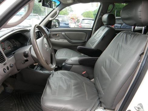 Used 2003 Toyota Sequoia SR5 image 7