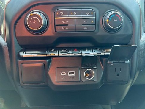 Used 2021 Chevrolet Silverado 1500 Custom AWD/4WD image 17