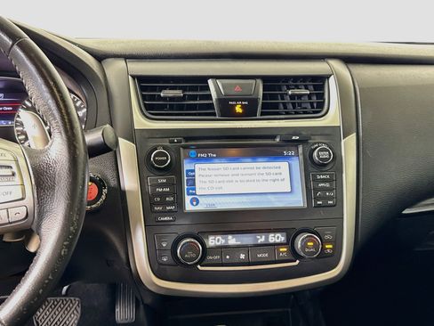 Used 2017 Nissan Altima 3.5 SL FWD image 18