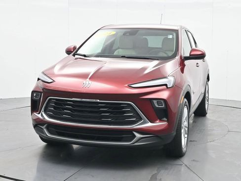 Used 2024 Buick Encore GX Preferred image 2