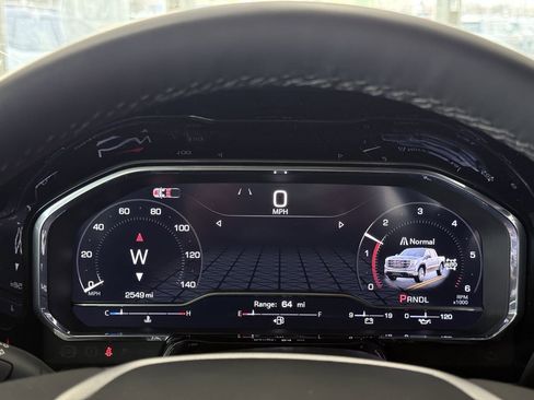 Used 2025 GMC Sierra 1500 Elevation image 46