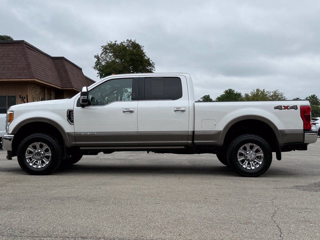 Used 2019 Ford F350 King Ranch w/ King Ranch Ultimate Package AWD/4WD image 2