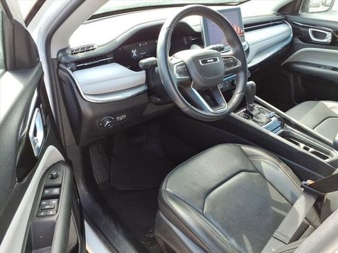 Used 2022 Jeep Compass Limited w/ Elite Group image 16