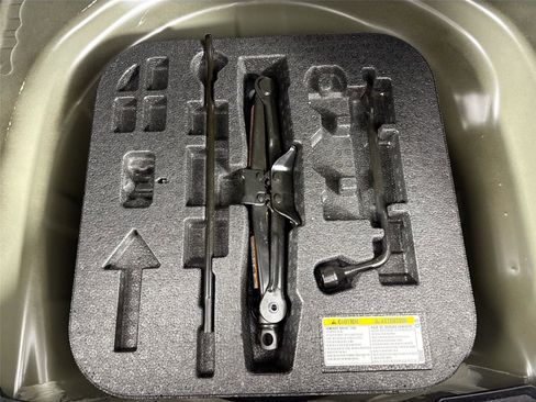 Certified 2023 Toyota Corolla LE image 35