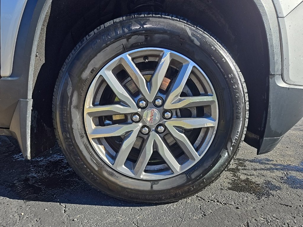 Used 2018 GMC Acadia SLE w/ LPO, Floor Liner Package AWD/4WD image 12