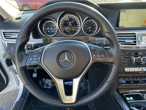Used 2014 Mercedes-Benz E 350 Sedan image 20