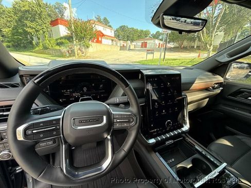 Used 2026 GMC Yukon XL Denali w/ Denali Reserve Package AWD/4WD image 21