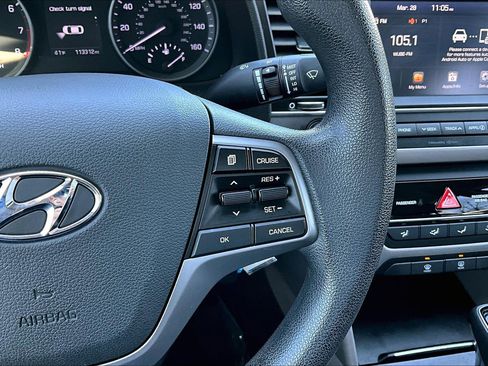 Used 2018 Hyundai Elantra SEL image 12