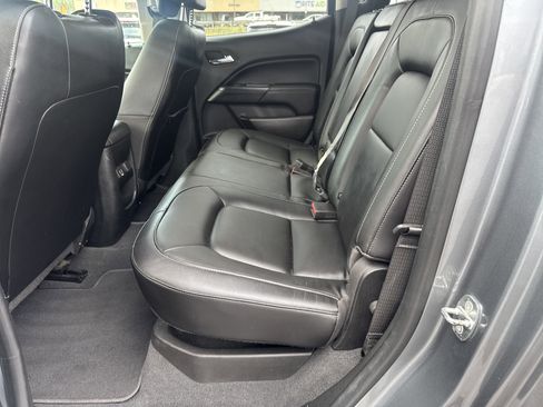 Used 2022 GMC Canyon Elevation w/ Elevation Premium Package AWD/4WD image 13