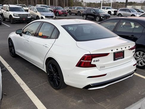 Used 2024 Volvo S60 B5 Plus w/ Climate Package image 8