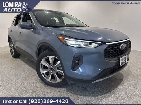 Used 2025 Ford Escape Platinum AWD/4WD image 1