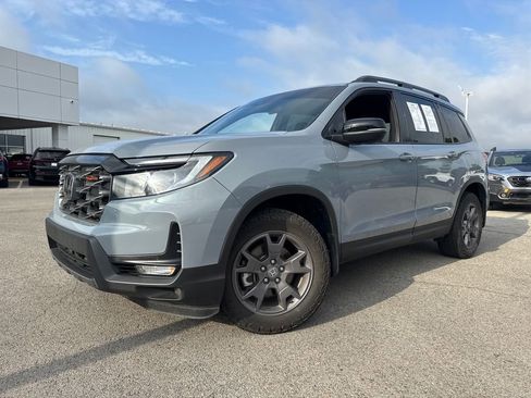 Used 2024 Honda Passport TrailSport image 1