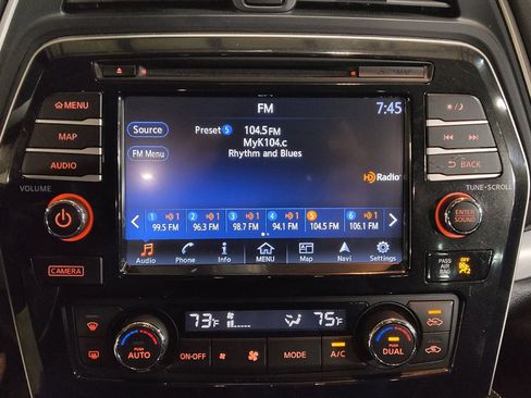 Used 2018 Nissan Maxima 3.5 SV image 25