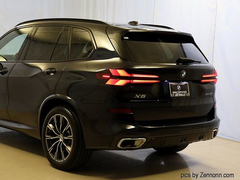Certified 2024 BMW X5 xDrive40i w/ M Sport Package AWD/4WD image 8