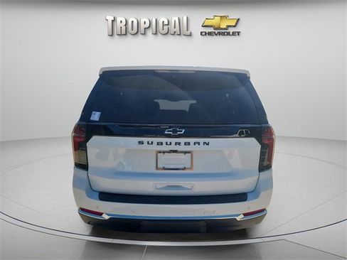 New 2026 Chevrolet Suburban LS image 4
