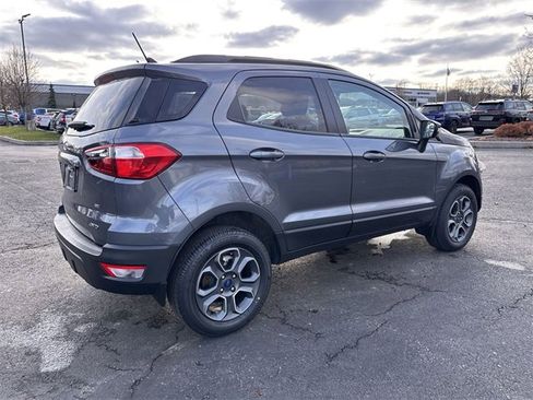 Used 2021 Ford EcoSport SE image 3