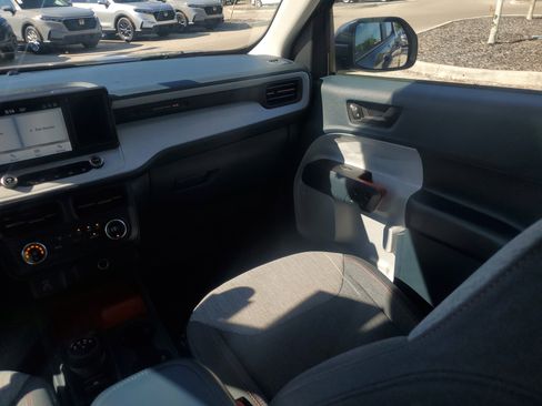 Used 2022 Ford Maverick XLT image 21