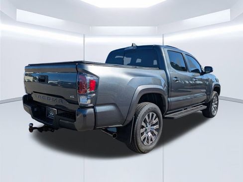 Used 2023 Toyota Tacoma Limited image 4