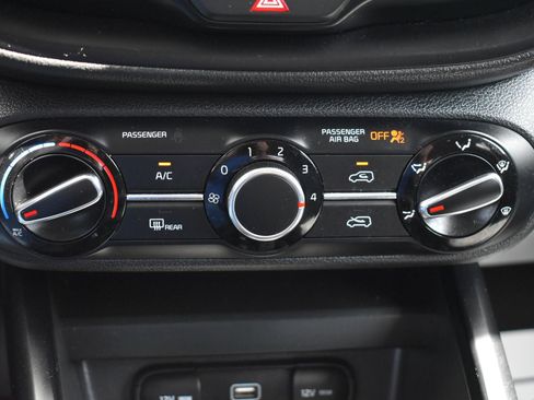 Used 2022 Kia Soul LX w/ Technology Package FWD image 28