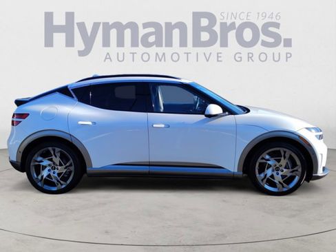 Used 2023 Genesis GV60 Performance image 2