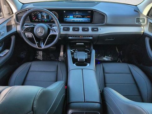 Used 2024 Mercedes-Benz GLE 450e 4MATIC image 18
