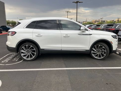 Used 2023 Lincoln Nautilus Reserve w/ Equipment Group 202A AWD/4WD image 7
