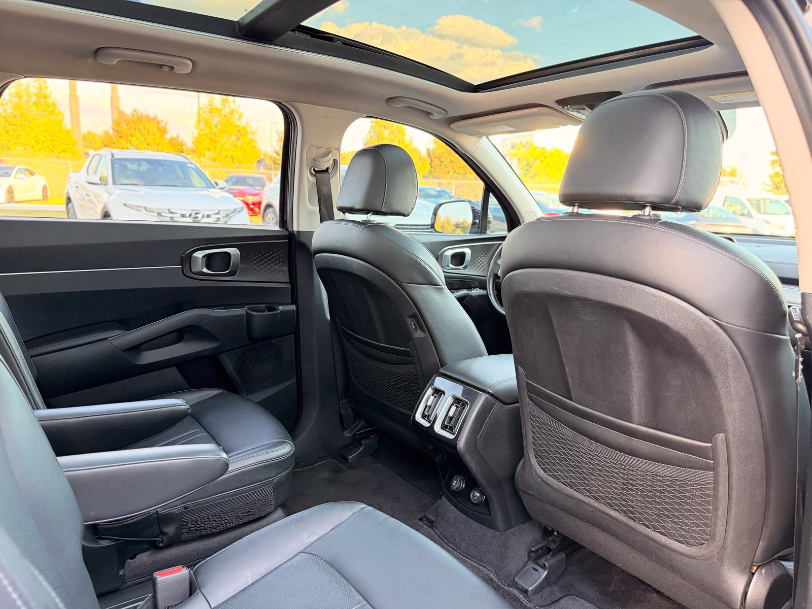 Used 2022 Kia Sorento SX AWD/4WD image 25