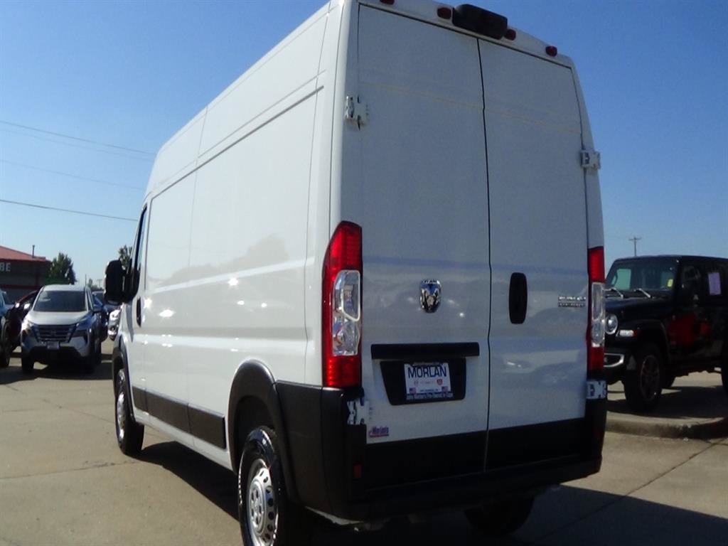 Used 2025 RAM ProMaster 2500 FWD image 8