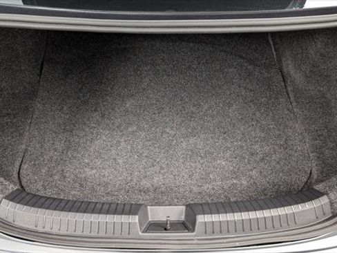 Used 2025 Volkswagen Jetta SE image 17