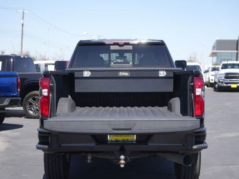 Used 2022 Chevrolet Silverado 2500 LTZ w/ LTZ Plus Package image 31