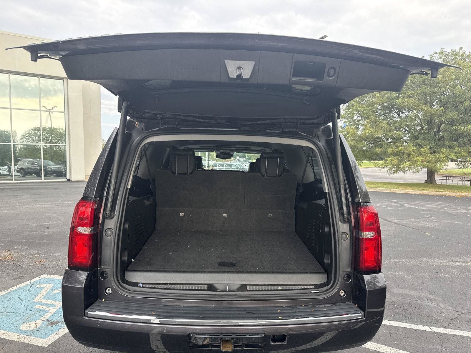 Used 2016 Chevrolet Suburban LTZ AWD/4WD image 10