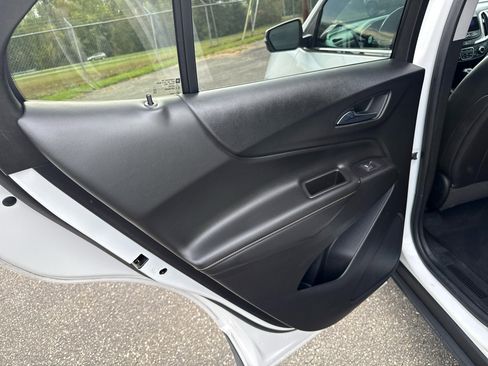 Used 2019 Chevrolet Equinox Premier image 13