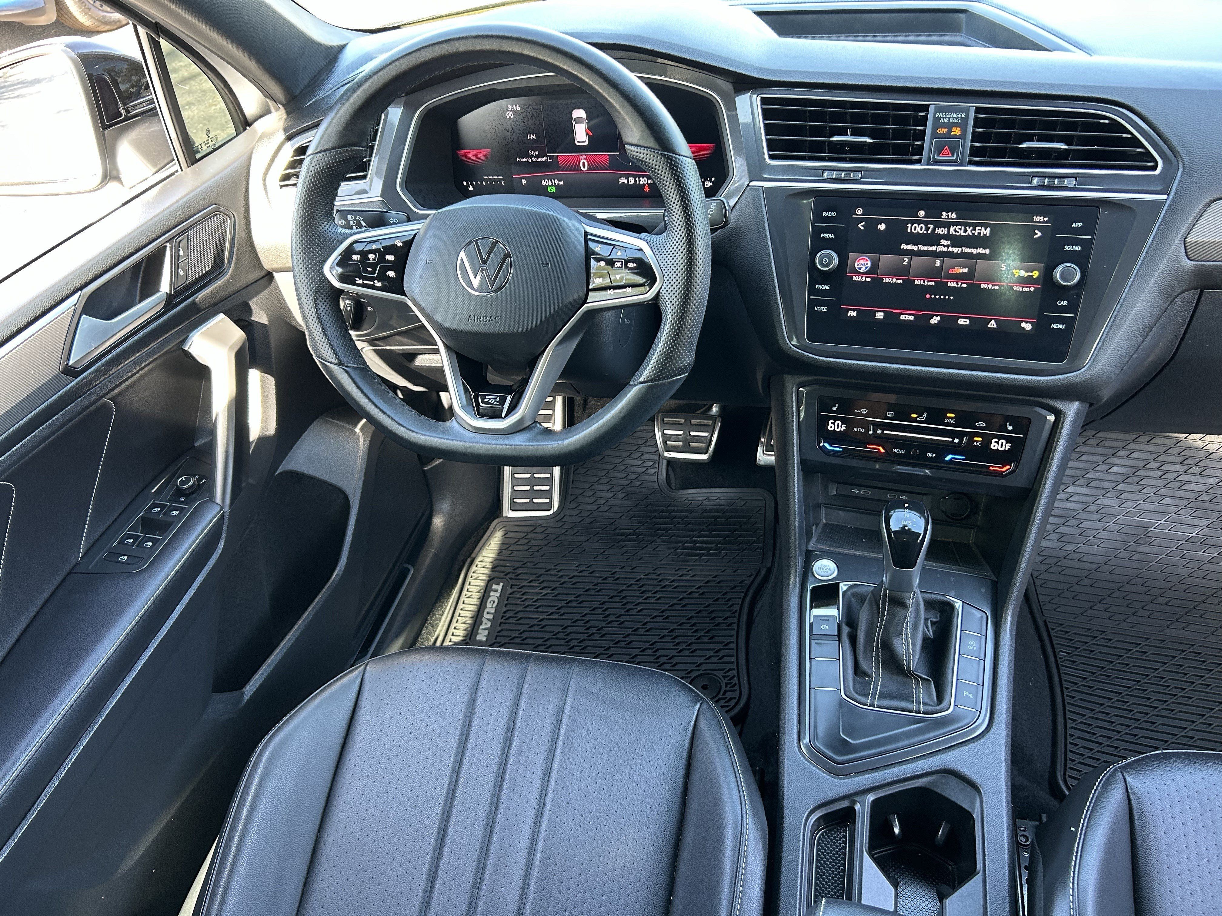 Used 2023 Volkswagen Tiguan SE R-Line FWD image 13