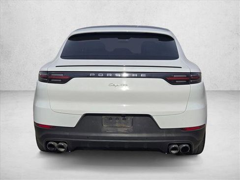 Used 2022 Porsche Cayenne E-Hybrid image 7