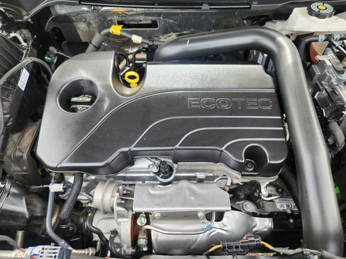 Used 2024 Chevrolet Equinox LT image 22