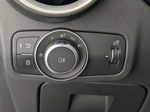 Used 2023 Alfa Romeo Stelvio Veloce AWD/4WD image 16