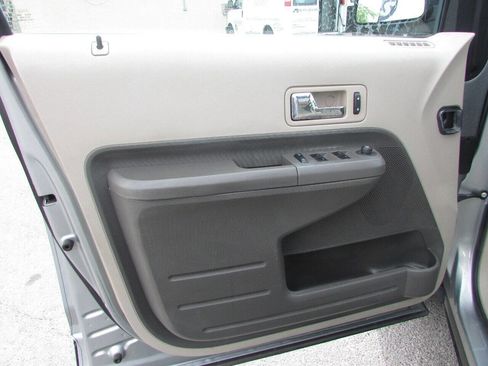 Used 2007 Ford Edge SE FWD image 15